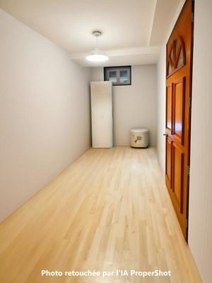 Studio - 89 m² - 3 pièces