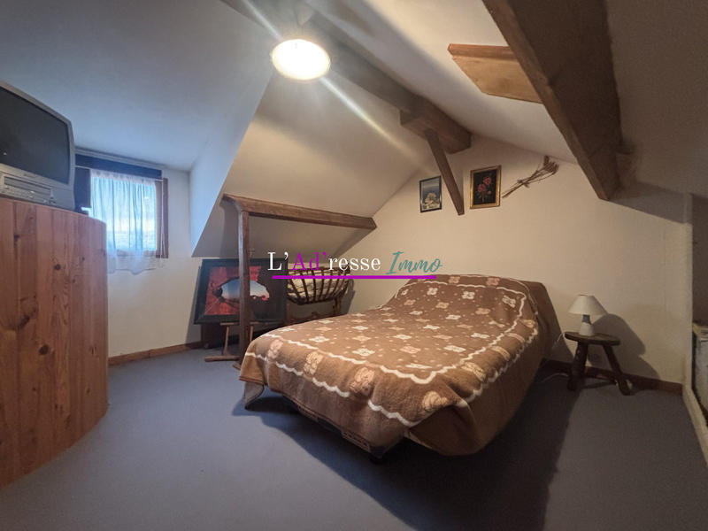 Maison - 99 m² - 5 pièces