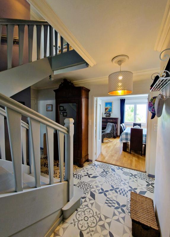 Maison - 181 m² - 8 pièces