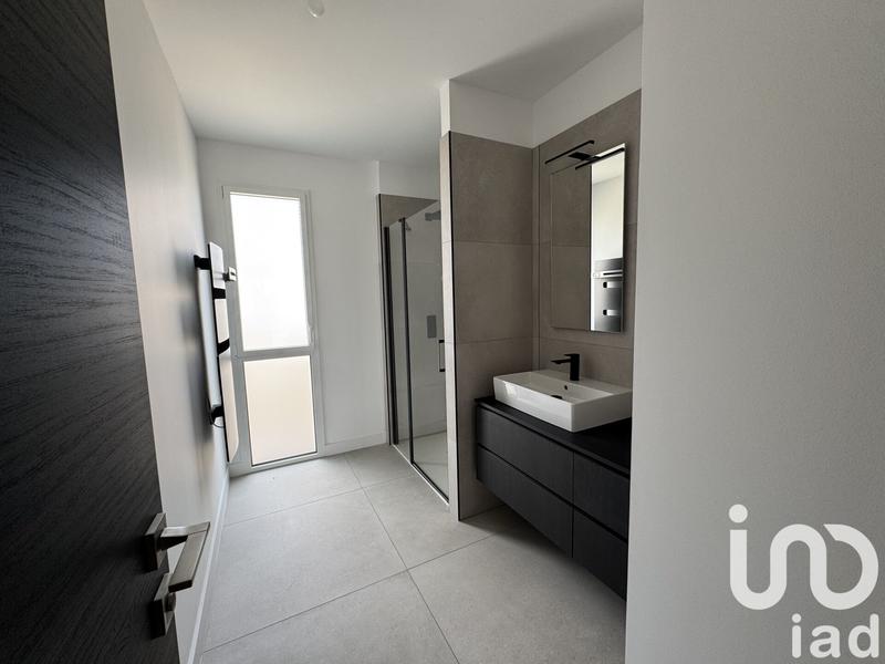 Appartement - 90 m² - 3 pièces