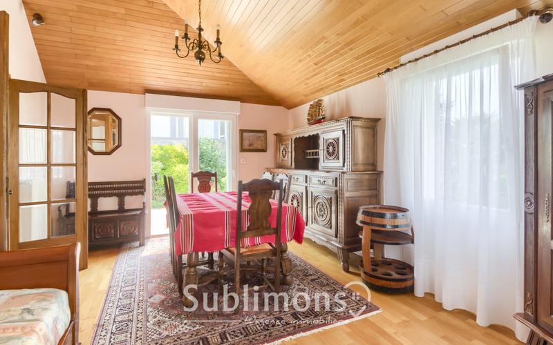 Maison traditionnelle - 91 m² - 5 pièces