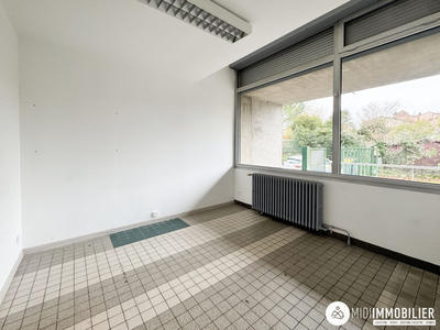 Bureau - 125 m² - 5 pièces