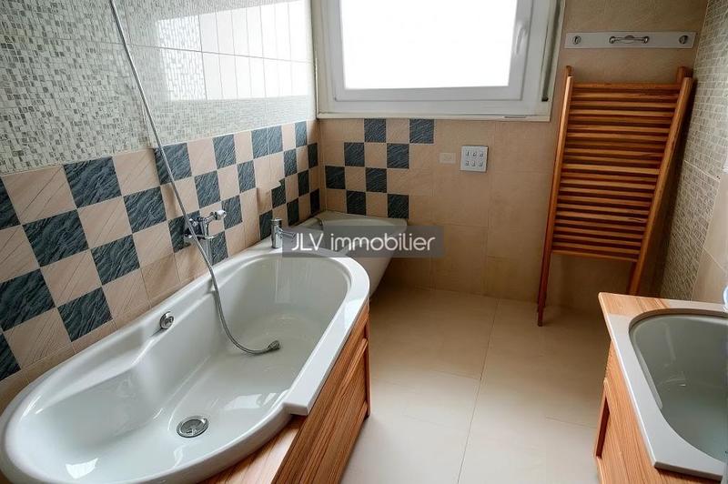 Appartement - 88 m² - 4 pièces