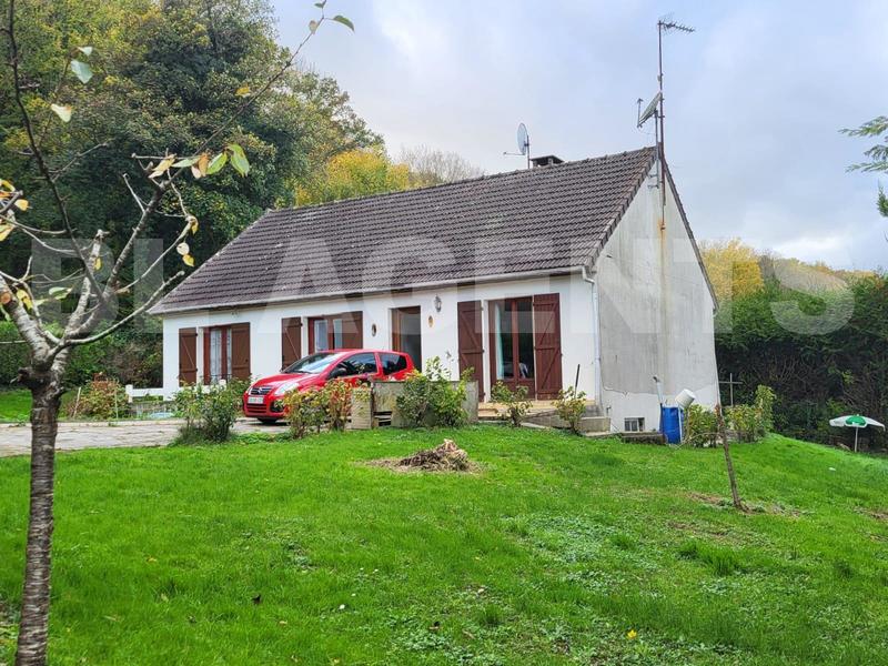 Maison traditionnelle - 90 m² - 4 pièces