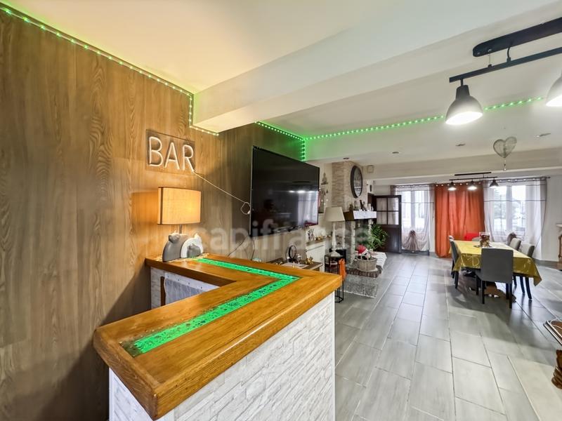 Villa - 210 m² - 7 pièces