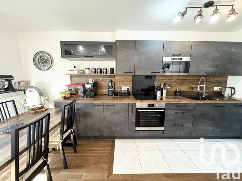 Appartement - 85 m² - 4 pièces