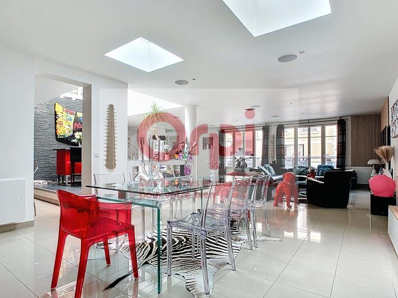 Maison - 194 m² - 5 pièces