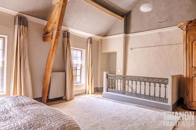 Propriété - 340 m² - 7 pièces