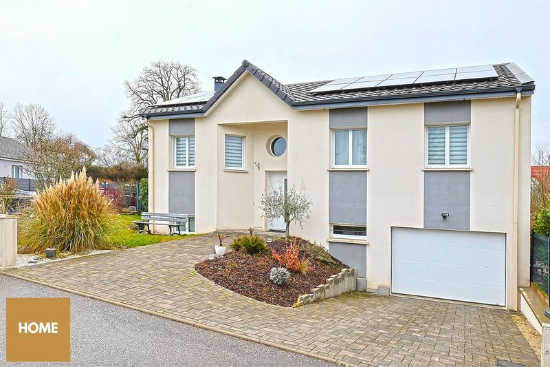 Maison - 212 m² - 7 pièces