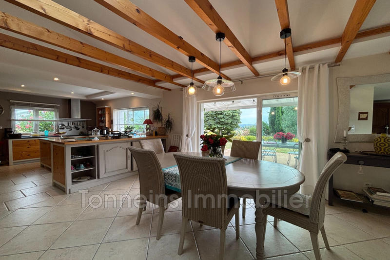 Maison - 170 m² - 5 pièces