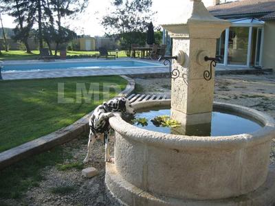 Maison - 230 m² - 13 pièces