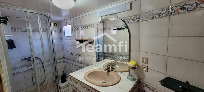 Maison - 170 m² - 9 pièces