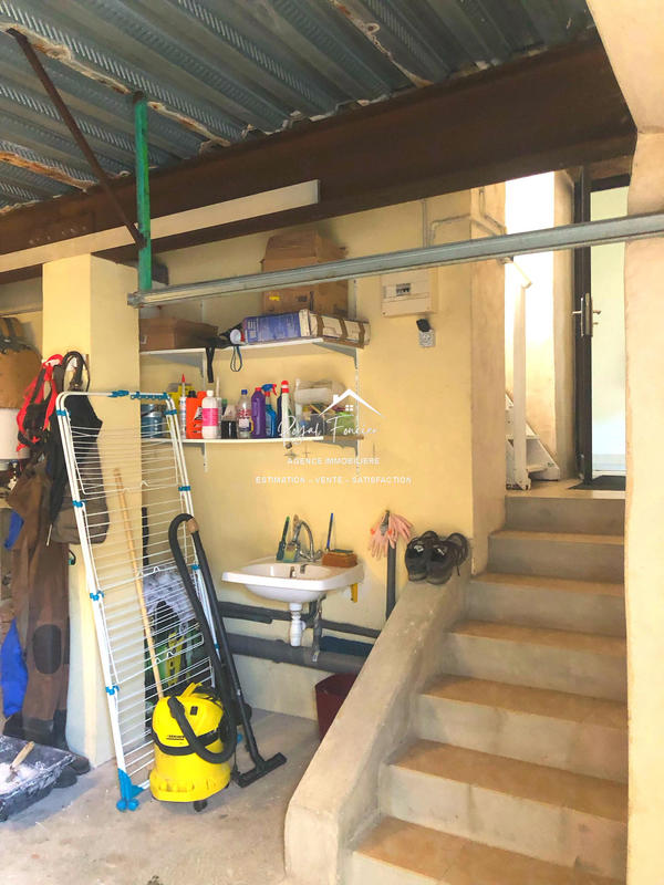 Maison - 99 m² - 5 pièces