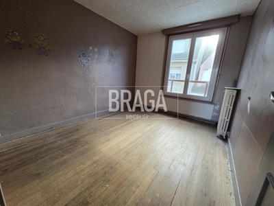 Appartement - 80 m² - 4 pièces