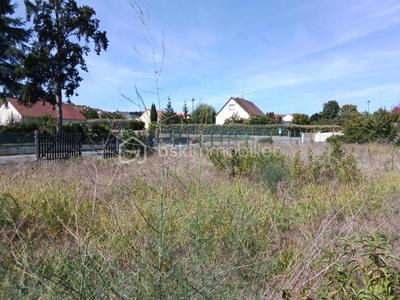 Terrain constructible - 824 m²