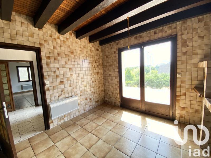 Maison - 216 m² - 7 pièces