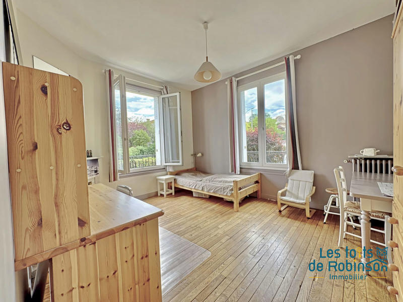 Maison de ville - 240 m² - 10 pièces