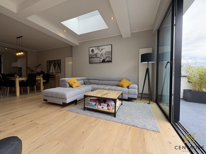 Maison - 143 m² - 6 pièces