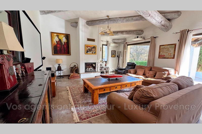 Maison - 194 m² - 5 pièces