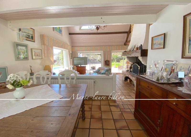 Maison - 200 m² - 6 pièces