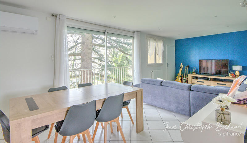 Appartement - 93 m² - 4 pièces