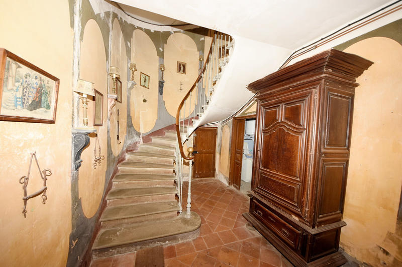 Maison - 265 m² - 9 pièces