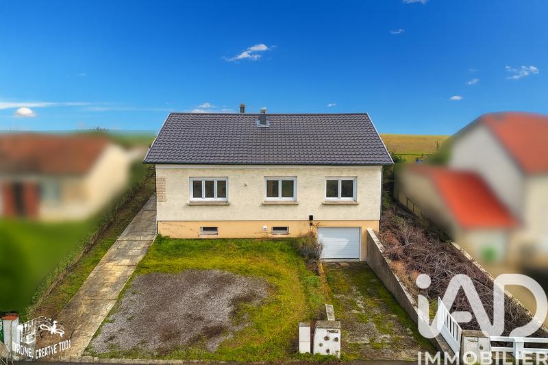 Maison - 97 m² - 5 pièces