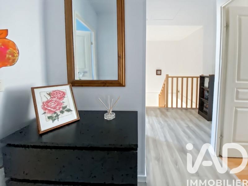 Maison - 99 m² - 5 pièces