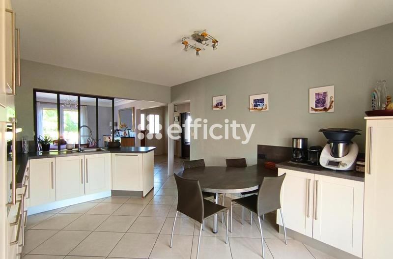 Maison - 146 m² - 6 pièces