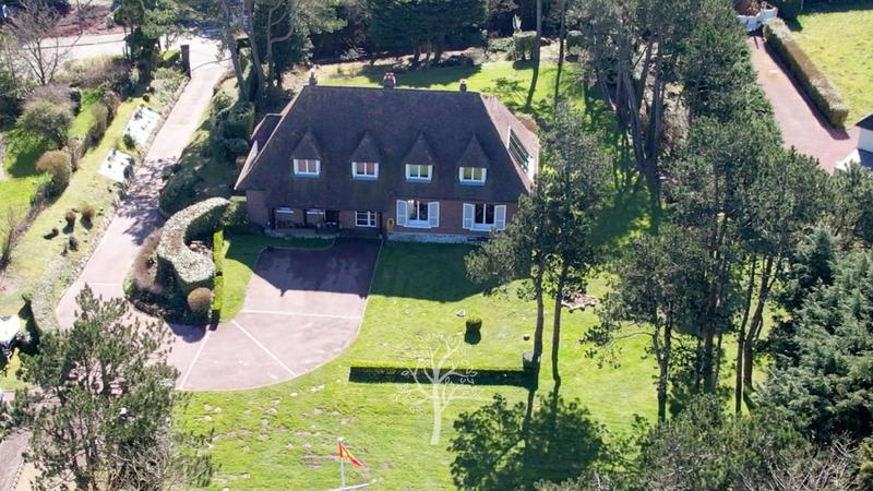 Maison - 193 m² - 5 pièces