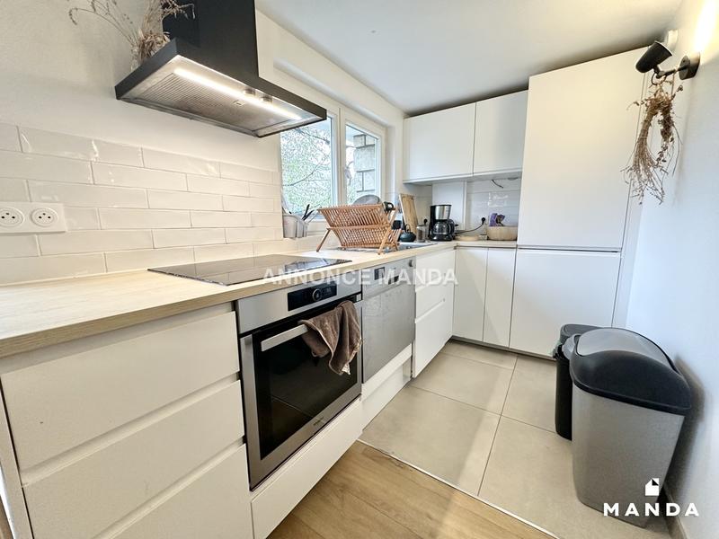 Chambre - 12 m² - 10 pièces