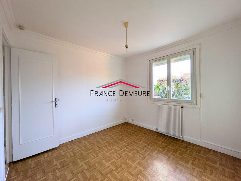 Maison - 91 m² - 5 pièces