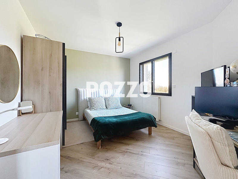 Maison - 283 m² - 11 pièces