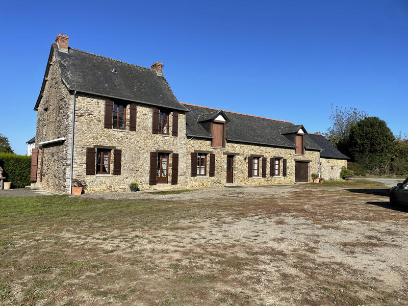 Maison - 137 m² - 6 pièces