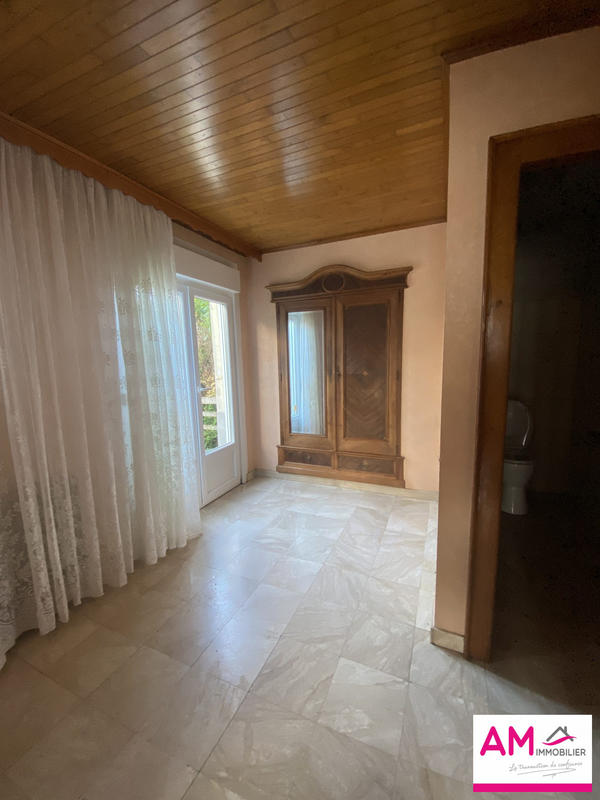 Maison - 99 m² - 5 pièces