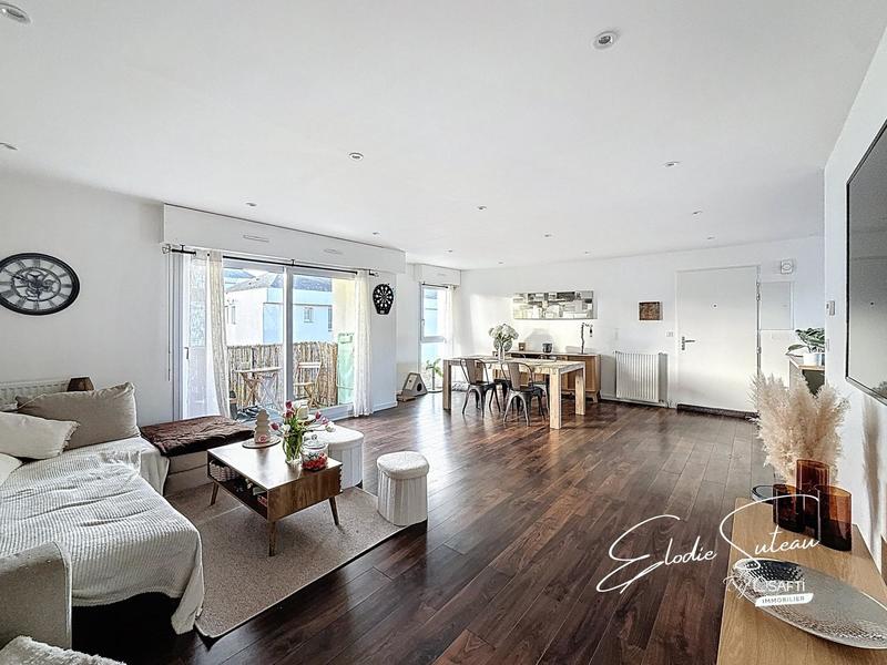 Appartement - 118 m² - 5 pièces