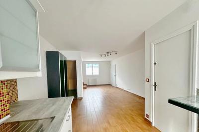 Triplex - 73 m² - 4 pièces