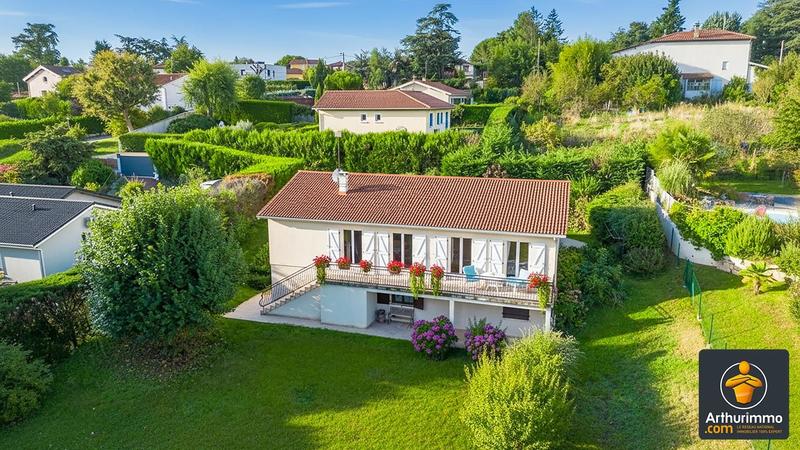 Maison - 92 m² - 4 pièces