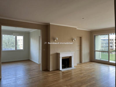 Appartement - 101 m² - 4 pièces