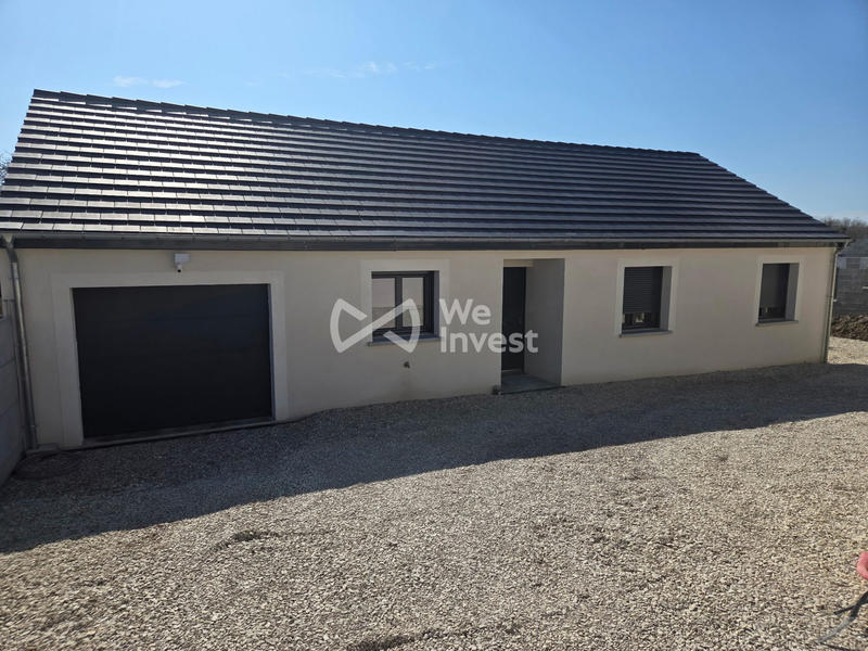 Maison - 95 m² - 5 pièces