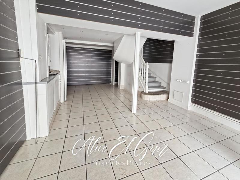 Immeuble - 90 m² - 5 pièces