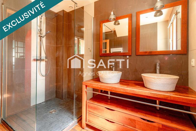 Villa - 318 m² - 13 pièces