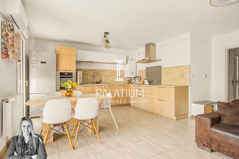 Appartement - 82 m² - 4 pièces