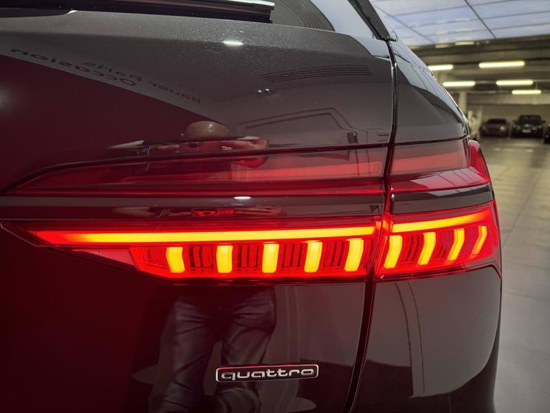 Audi A6 Avant 55 TFSIe 367 ch s tronic 7 Quattro Competition