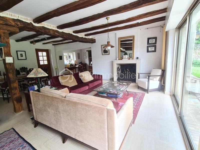 Maison - 250 m² - 11 pièces