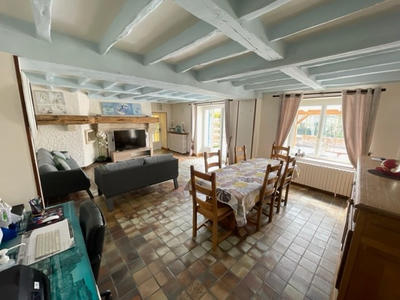 Maison - 170 m² - 7 pièces