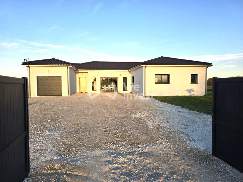 Maison traditionnelle - 145 m² - 5 pièces