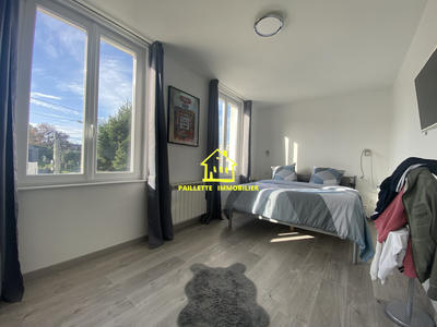 Appartement - 120 m² - 5 pièces