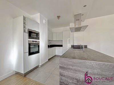 Appartement - 102 m² - 5 pièces