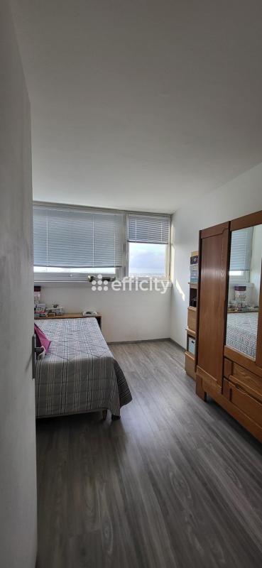 Appartement - 97 m² - 4 pièces